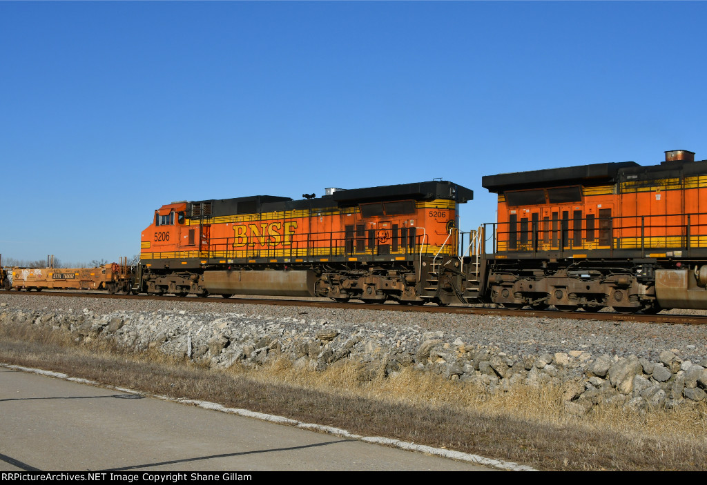 BNSF 5206 Roster shot.